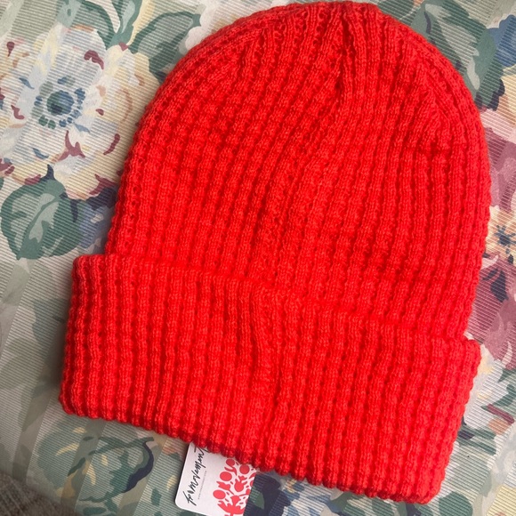 NWT Free People Beanie - Picture 4 of 4